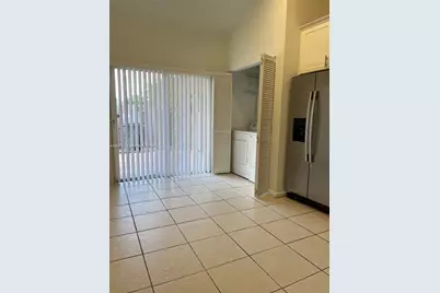 7321 Tam Oshanter Blvd, North Lauderdale, FL 33068 - Photo 4