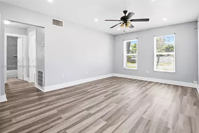 610 SW 2nd Ave #1, Dania Beach, FL 33004 - Photo 4