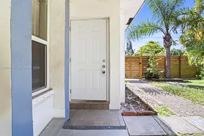 610 SW 2nd Ave #1, Dania Beach, FL 33004 - Photo 16