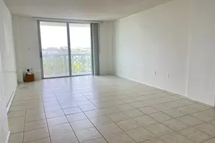 13155 Ixora Ct, North Miami, FL 33181 - Photo 8