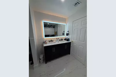 854 NW 132nd Ct, Miami, FL 33182 - Photo 28