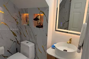 854 NW 132nd Ct, Miami, FL 33182 - Photo 6