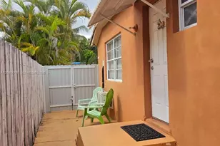 4074 NW 4th St, Miami, FL 33126 - Photo 10