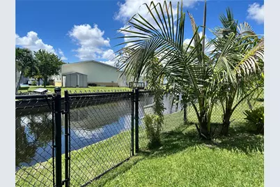 2341 SW 84th Ave, Davie, FL 33324 - Photo 40