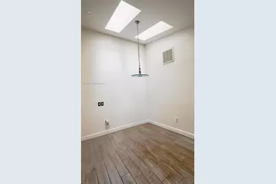 2566 N Nob Hill Rd, Sunrise, FL 33322 - Photo 6