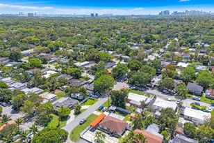 302 NW 100th St, Miami, FL 33150 - Photo 38