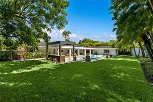 11721 Jacaranda Pl, Coral Gables, FL 33156 - Photo 30