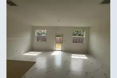 [Address not provided], Miami, FL 33167 - Photo 12