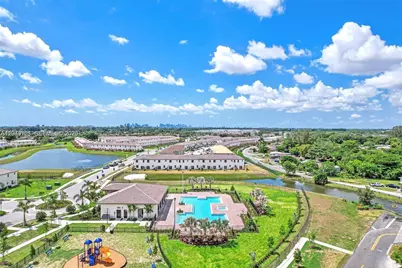 2427 NW 131st Cir, Miami, FL 33167 - Photo 32
