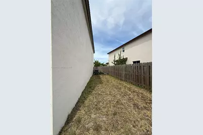 2427 NW 131st Cir, Miami, FL 33167 - Photo 30
