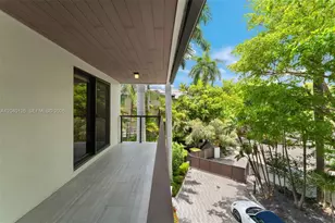 3560 W Fairview St, Miami, FL 33133 - Photo 40