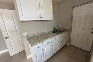 6012 SW 38th St, Miramar, FL 33023 - Photo 4