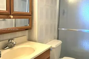 2500 NE 135th St, North Miami, FL 33181 - Photo 20