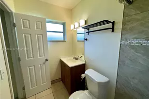1723 SW 21st St, Fort Lauderdale, FL 33315 - Photo 12