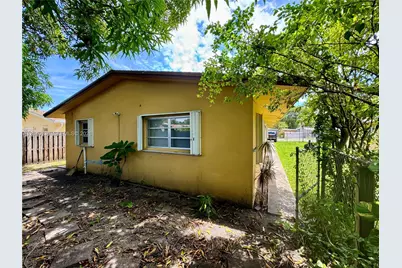 1723 SW 21st St, Fort Lauderdale, FL 33315 - Photo 16