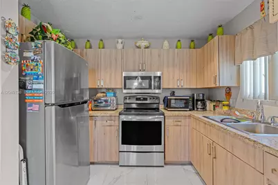 12243 SW 201st Ter, Miami, FL 33177 - Photo 16