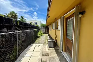 1727 SW 21st St, Fort Lauderdale, FL 33315 - Photo 18