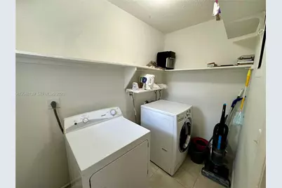 1727 SW 21st St, Fort Lauderdale, FL 33315 - Photo 8