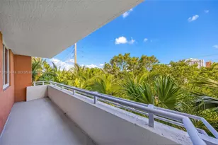 2775 NE 187th St, Aventura, FL 33180 - Photo 26