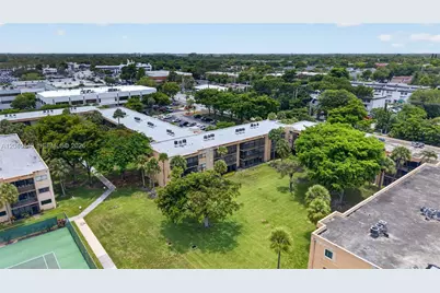 8415 SW 107th Ave #240W, Miami, FL 33173 - Photo 28