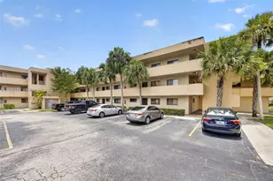 8415 SW 107th Ave, Miami, FL 33173 - Photo 2