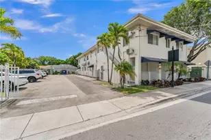 6647 SW 59th Pl, South Miami, FL 33143 - Photo 10