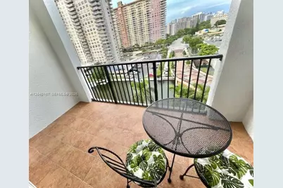 17150 N Bay Rd #2912, Sunny Isles Beach, FL 33160 - Photo 8