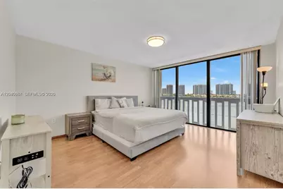 17900 N Bay Rd #603, Sunny Isles Beach, FL 33160 - Photo 8