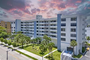 17900 N Bay Rd, Sunny Isles Beach, FL 33160 - Photo 16