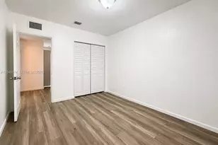 31 SE 3, Hallandale Beach, FL 33009 - Photo 8