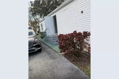 100 NE 6th Ave #504, Homestead, FL 33030 - Photo 2