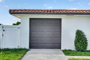 9535 SW 42nd St, Miami, FL 33165 - Photo 6