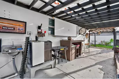 9535 SW 42nd St, Miami, FL 33165 - Photo 32