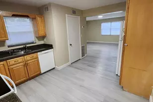 2804 SW 16th St, Fort Lauderdale, FL 33312 - Photo 8