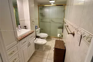7135 Collins Ave, Miami Beach, FL 33141 - Photo 22