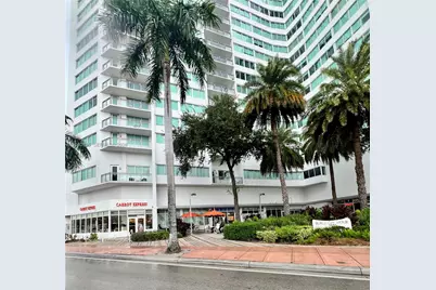7135 Collins Ave #1523, Miami Beach, FL 33141 - Photo 4