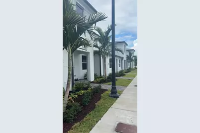 17950 SW 357th Ter, Florida City, FL 33034 - Photo 2