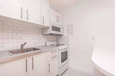 345 Michigan Ave #20, Miami Beach, FL 33139 - Photo 2