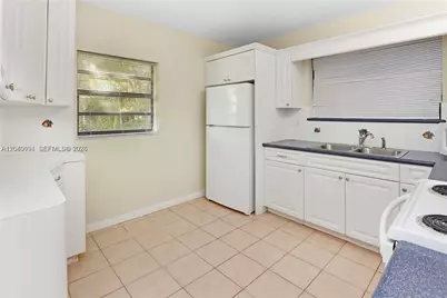 2500 SW 113th Ct, Miami, FL 33165 - Photo 16