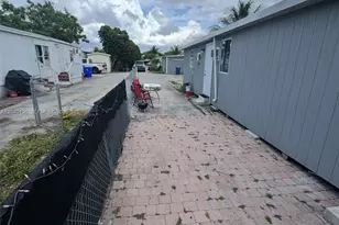 1013 SW 128th Ave, Miami, FL 33184 - Photo 40