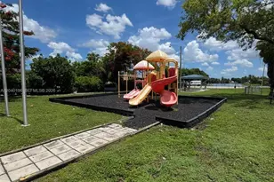 1013 SW 128th Ave, Miami, FL 33184 - Photo 44