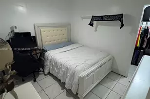 1013 SW 128th Ave, Miami, FL 33184 - Photo 4