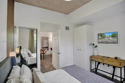 421 NE 70th St, Miami, FL 33138 - Photo 12