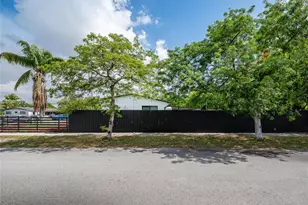 20001 NW 14th Ave, Miami Gardens, FL 33169 - Photo 8