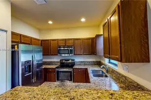 9073 W 33rd Ave, Hialeah, FL 33018 - Photo 12