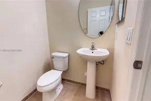 9073 W 33rd Ave, Hialeah, FL 33018 - Photo 46