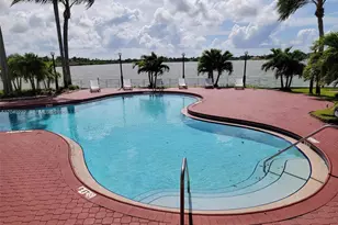 2811 N Oakland Forest Dr, Oakland Park, FL 33309 - Photo 20