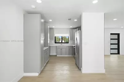 7200 W 12th Ave, Hialeah, FL 33014 - Photo 24