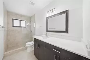7200 W 12th Ave, Hialeah, FL 33014 - Photo 38