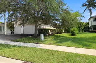 15298 SW 34th St, Davie, FL 33331 - Photo 18